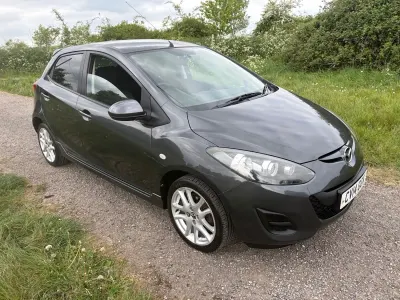 Gebraucht Mazda 2 2014 Grau Kleinwagen