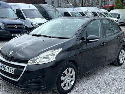 Używany Peugeot 208 Access 68 KM (50 kW) 2015 Czarny Hatchback