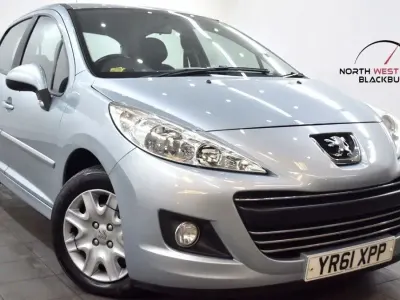 Used Peugeot 207 Active 92 HP (67 kW) 2011 Blue Hatchback
