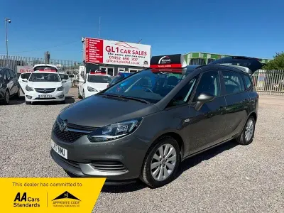 Second-hand Vauxhall Zafira Design Edition 2017 Gri Monovolum