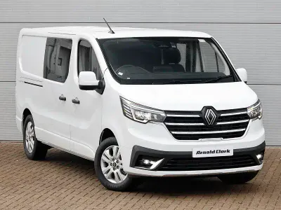 New Renault Trafic 2026 Solid  glacier white MPV