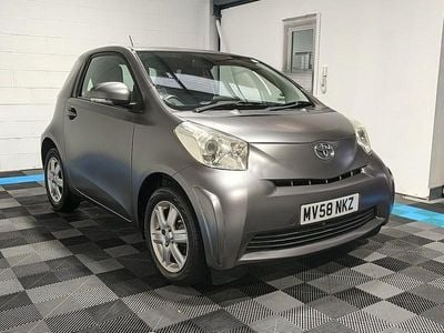 Toyota iQ
