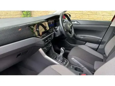 Used VW Polo Life 95 HP (69 kW) 2022 Red Hatchback