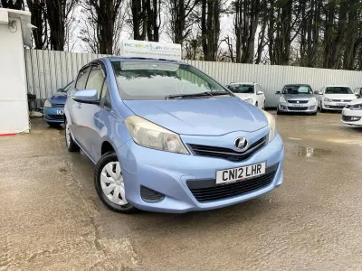 Used Toyota Yaris 2012 Blue Hatchback