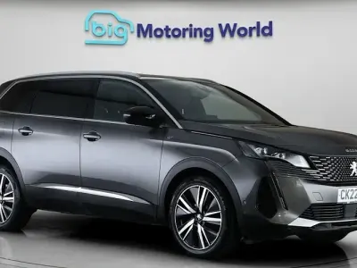 Gebraucht Peugeot 5008 Premium 131 PS (96 kW) 2022 Grau SUV