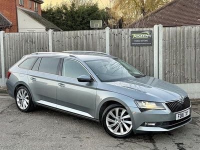 Used Skoda Superb SE L Executive 150 HP (110 kW) 2016 Grey Estate