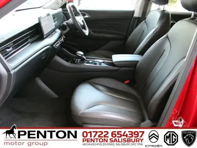 Used MG HS 169 HP (124 kW) 2025 Red SUV