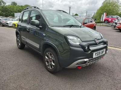 Used Fiat Panda Cross Cross 90 HP (66 kW) 2019 Green Hatchback