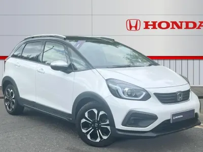 Used Honda Jazz Hybrid 109 HP (80 kW) 2021 White Hatchback