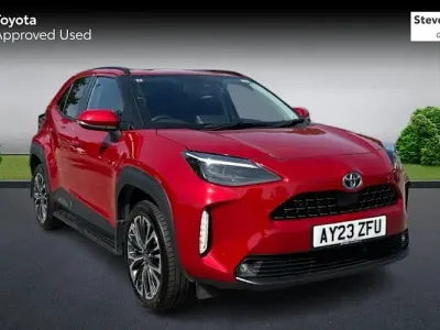 Used Toyota Yaris Cross 116 HP (85 kW) 2023 Red SUV