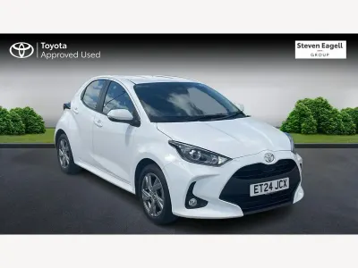 Used Toyota Yaris Hybrid 2024 White Hatchback