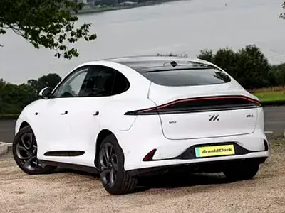 New MG IM6 Performance 552 kW (751 HP) 2026 White SUV