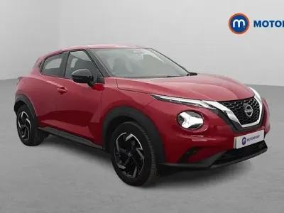 Używany Nissan Juke N-Connecta 114 KM (83 kW) 2023 Czerwony SUV