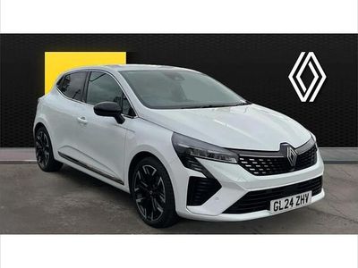 Used Renault Clio V Techno 145 HP (106 kW) 2024 White Hatchback