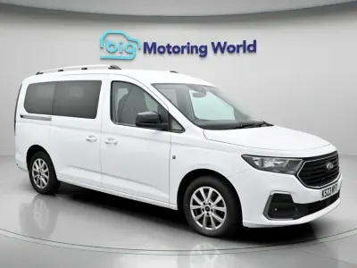 Used Ford Tourneo Connect Titanium 122 HP (89 kW) 2023 White MPV