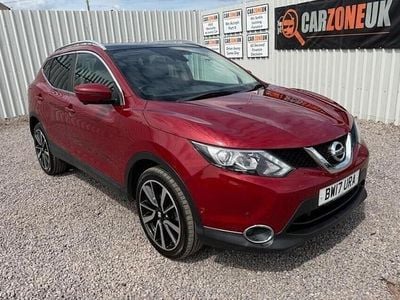Red Used 2017 Nissan Qashqai Tekna SUV | £9,999 (Good price)