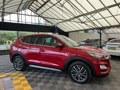 Used Hyundai Tucson Premium 136 HP (100 kW) 2020 Red SUV