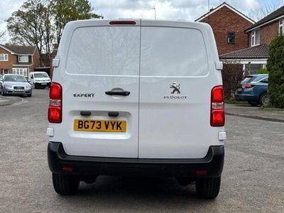 Used Peugeot Expert Premium 102 HP (75 kW) 2023 White Van