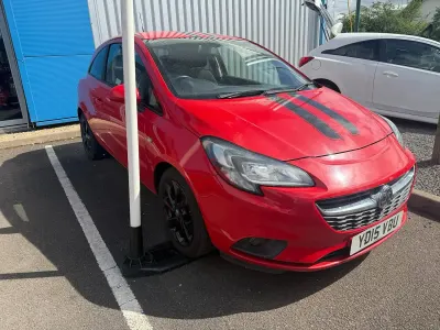 Used Vauxhall Corsa Excite 100 HP (73 kW) 2015 Red Hatchback
