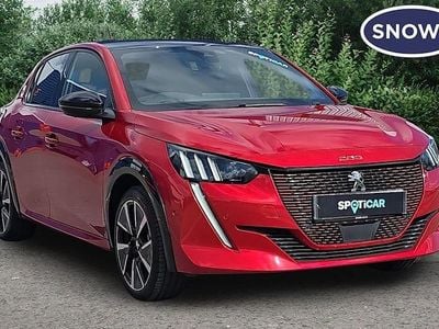 Used Peugeot e-208 Premium 100 kW (136 HP) 2022 Elixir red Hatchback