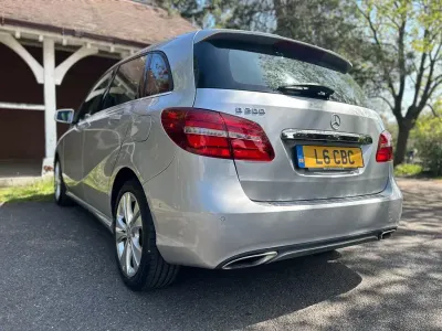 Begagnad Mercedes B200 Premium 2016 Silver Minibuss