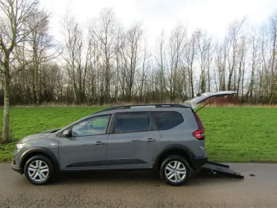 Usado Dacia Jogger Extreme 2023 Cinzento Monovolume