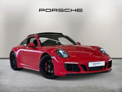 Used Porsche 911 444 HP (326 kW) 2019 Red Coupe