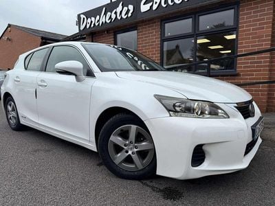 Lexus CT200h