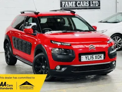 Used Citroën C4 Cactus Feel 82 HP (60 kW) 2015 Red Hatchback