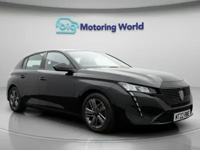 Used Peugeot 308 Active Premium 131 HP (96 kW) 2022 Black Hatchback