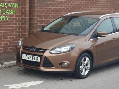 Used Ford Focus Zetec 125 HP (91 kW) 2014 Brown Estate