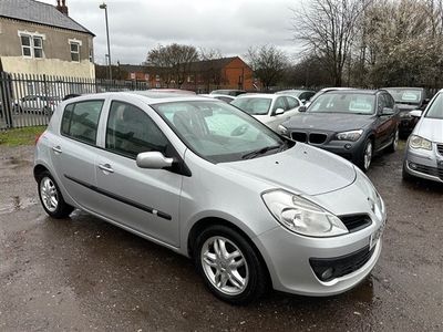 used Renault Clio 1.6 VVT Expression Hatchback 5dr Petrol Automatic (179 g/km 111 bhp)
