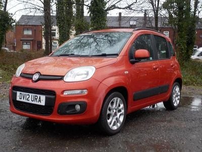 Used Fiat Panda Lounge 85 HP (62 kW) 2012 Red Hatchback