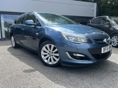 Used Vauxhall Astra Elite 2015 Blue Estate