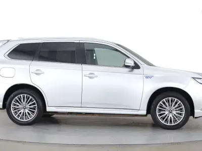 Used Mitsubishi Outlander P-HEV 2020 Silver SUV