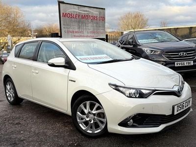Used Toyota Auris Hybrid Business Edition 2016 White Hatchback