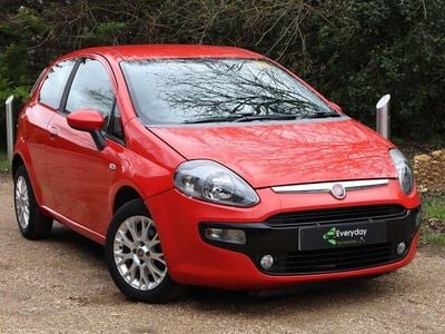 Used Fiat Punto Evo Life 69 HP (50 kW) 2011 Red Hatchback