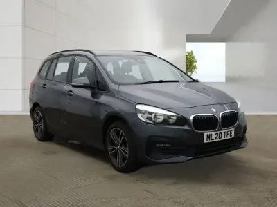 Usado BMW 218 Sport Line 140 HP (102 kW) 2020 Cinzento Monovolume
