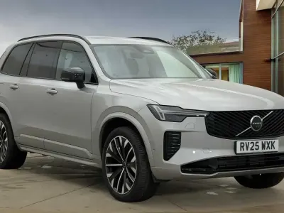 Gebraucht Volvo XC90 Ultra 455 PS (334 kW) 2025 Silber SUV