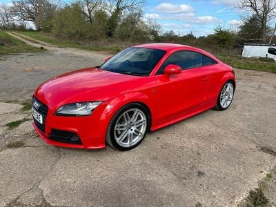 Used Audi TT Black Edition 184 HP (135 kW) 2014 Red Coupe