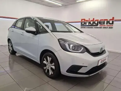 Used Honda Jazz Hybrid 109 HP (80 kW) 2021 White Hatchback