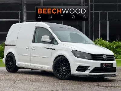 Usado VW Caddy Trendline 150 HP (110 kW) 2019 Branco Monovolume