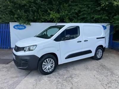 Used Peugeot Partner Premium 136 HP (100 kW) 2022 White MPV