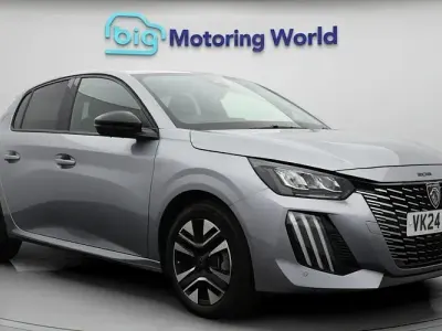 Used Peugeot 208 Allure 101 HP (74 kW) 2024 Grey Hatchback
