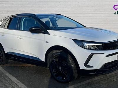 Used Vauxhall Grandland X GS Line 130 HP (95 kW) 2022 White SUV