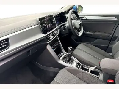 New VW T-Roc Match 150 HP (110 kW) 2026 Blue SUV