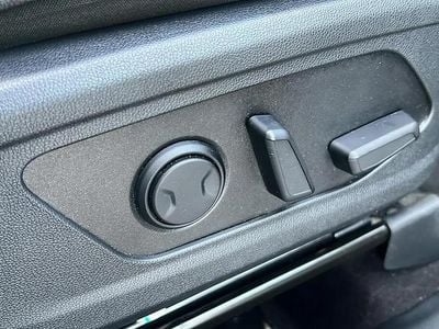 Grey Used 2024 Kia Sorento Vision SUV | £37,699 (Fair price)