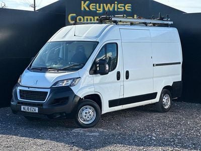 Used Peugeot Boxer 130 HP (95 kW) 2018 White Van