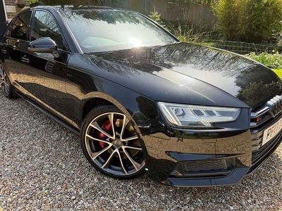 Used Audi A4 Comfort 354 HP (260 kW) 2017 Black Sedan