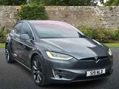 Used Tesla Model X 306 kW (417 HP) 2017 Silver SUV
